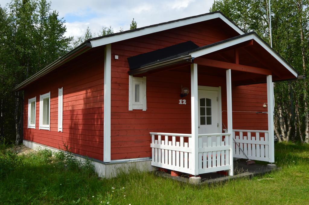 Peurasuvanto Moekit & Camping Exterior foto