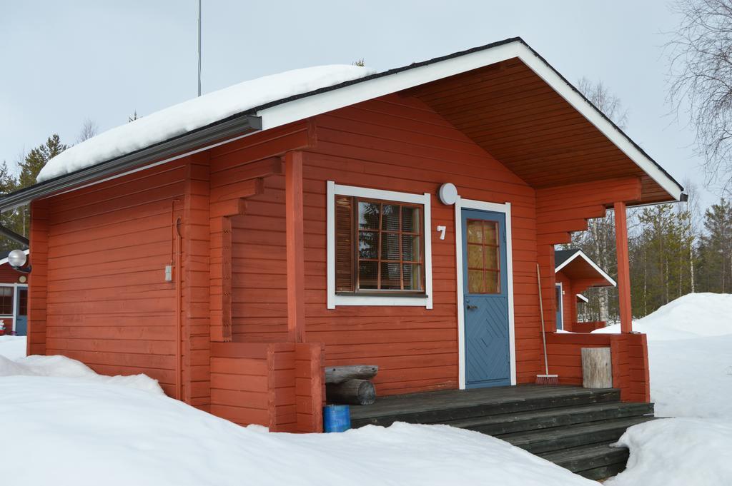 Peurasuvanto Moekit & Camping Exterior foto